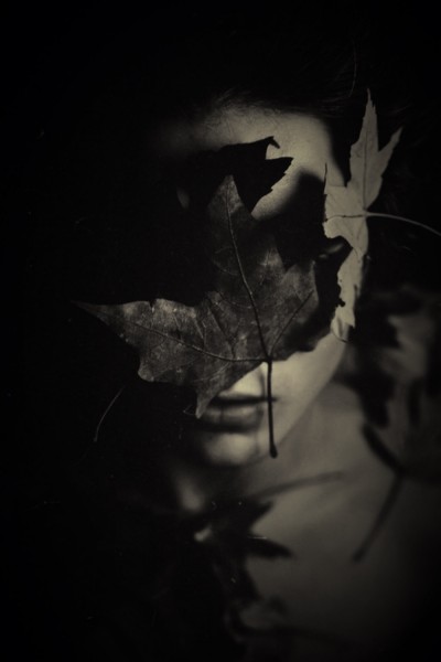 Face, leaf,black